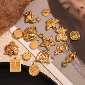 Novedad en accesorios de joyería versátiles personalizados, colgante de collar chapado en oro de 18K de acero inoxidable con múltiples formas - Product Image 5