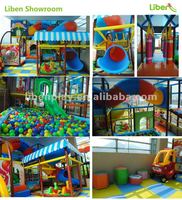 Aire de jeux intérieure commerciale, parc d'attractions, toboggans colorés, piscine à balles, filet de protection, équipement de jeu pour enfants, centres commerciaux, enfants