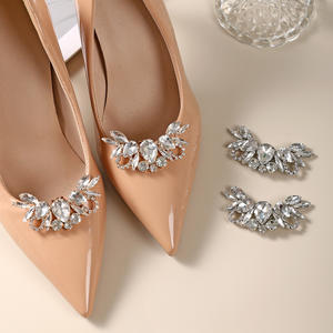 Clip <span class=keywords><strong>de</strong></span> Zapato Extraíble con Diamantes <span class=keywords><strong>de</strong></span> Imitación, Accesorio <span class=keywords><strong>de</strong></span> Hebilla <span class=keywords><strong>de</strong></span> Metal <span class=keywords><strong>de</strong></span> Cristal Decorativo <span class=keywords><strong>para</strong></span> Boda, Joyería Nupcial, <span class=keywords><strong>Clips</strong></span> <span class=keywords><strong>para</strong></span> <span class=keywords><strong>Zapatos</strong></span> - Product Image 3