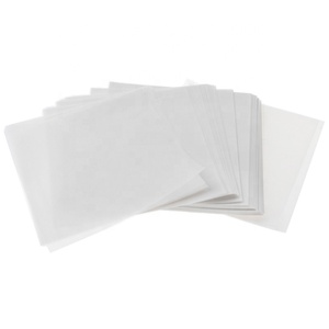 Papel de pesaje para laboratorio, 100x100mm, de doble cara, liso, no absorbente, 24G, para uso en balanzas de laboratorio - Product Image 1