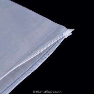 Sacs en plastique givré à fermeture éclair personnalisés avec logo pour vêtements, emballage de t-shirts, sacs de shopping - Product Image 2