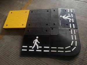 टिकाऊ रबर गति बंप यातायात सड़क सुरक्षा पैदल यात्री रैंप ड्राइववे तेजी से गति के लिए हम्प पर रोक रहे हैं - Product Image 5