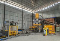 Machine de fabrication de blocs creux en béton avec pompe hydraulique bidirectionnelle PLC, ligne de production de briques entièrement automatique
