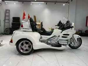 Motocicleta Usada Goldwing 1800 <span class=keywords><strong>de</strong></span> Gran Cilindrada, <span class=keywords><strong>Tres</strong></span> <span class=keywords><strong>Ruedas</strong></span>, Refrigerada por Agua, Fabricada en Japón - Product Image 2