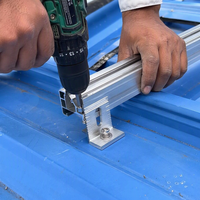 Système de montage de panneaux solaires en aluminium, support inclinable triangulaire réglable pour toit en tôle ondulée