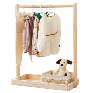 Houten Baby Shower Kleding Kastrek Natuurlijk Hout Peuter Kleding Display Rek Voor Kinderkamer - Product Image 1