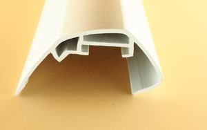 Profilé en PVC écologique et durable pour l'industrie, extrusion de plastique PP PC PS ABS PVC pour la construction de cuisines et d'hôtels avec un design moderne - Product Image 2