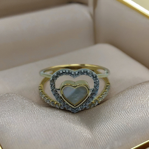 Elegante Anillo en Forma de Corazón de Oro de 22K con Contorno de Diamantes, Anillo de Diseño Moderno para Mujer, Joyería Moderna para Uso Diario - Product Image 3