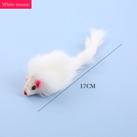Vente en gros de souris en fourrure de lapin moderne écologique jouets pour chat résistant aux morsures interactif noir blanc gris jouet pour chat souris fournitures pour animaux de compagnie