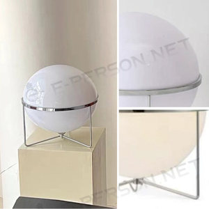 Lámpara <span class=keywords><strong>de</strong></span> Mesa Moderna con Base Cromada, LED con Alimentación CC, <span class=keywords><strong>Diseño</strong></span> Simple para Espacios Contemporáneos - Product Image 4