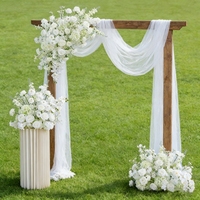 Ensemble de décoration de fond floral blanc pour mariage, chemin de table, centre de table, design de décoration, fleurs de fond