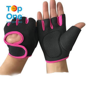 Gants d'entraînement demi-doigt de haute qualité pour hommes et femmes Top One Fitness Sport et haltérophilie Gants de gymnastique Cross Training - Product Image 4