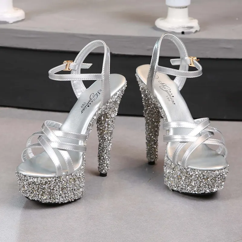 Сандалии женские блестящие на высоком каблуке 15 см с ремешком на щиколотке