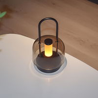 2025 nouveau produit moderne extérieur lumière chaude Rechargeable sans fil Portable Table tactile lampe lanterne