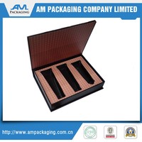 Boîte rigide avec couvercle et base, avec insert personnalisé, pour 3 packs d'huiles parfumées naturelles, coffret cadeau d'essences