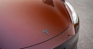 Vinilo para Envolver Automóviles de Alta Calidad, Color Metalizado Líquido, Material TPU Metálico Brillante, Vinilo para Envolver Automóviles - Product Image 2