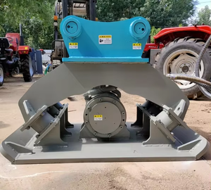 Compacteur à plaques hydraulique compatible avec diverses excavatrices de différentes tonnages. Il intègre les opérations de remblayage et de compactage. - Product Image 5