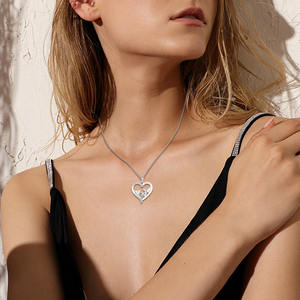 Nuevo collar de moda europea y americana con diseño de ángel y amor, con la frase 'Forever In My Heart', un regalo elegante <span class=keywords><strong>para</strong></span> mamá o niña - Product Image 2