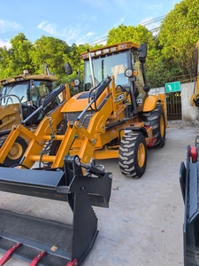 รถตักล้อยาง JCB 3CX 3 ตัน ประสิทธิภาพสูง พร้อมเครื่องยนต์ 75 กิโลวัตต์ รถตักล้อยาง 3CX 4CX เครื่องยนต์คัมมินส์ราคาประหยัด - Product Image 2