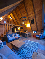 Suite de villa-hôtel de luxe modulaire préfabriquée en acier galvanisé à ossature triangulaire, avec panneaux sandwich en acier, au design moderne et lumineux