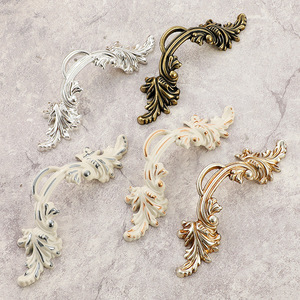 Hot European Zinc Ancient Silver Bronze Furniture Handles &amp; <strong>Drawer</strong> Pulls for Cabinet Bedroom Bathroom Mall &amp; Outdoor Use - Product Image 6