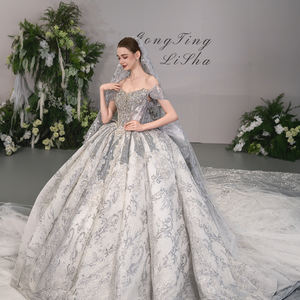 GT174 Vestido de Novia Moderno y Lujoso, Color Caramelo, con Cristales Brillantes, Cola de Capilla, Largo hasta el Suelo, Vestidos de Novia - Product Image 3