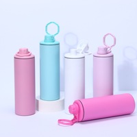 Bouteille d'eau sport en acier inoxydable de 20 oz avec poignée de transport, couvercle et isolation sous vide à double paroi pour activités de plein air, gym et voyage