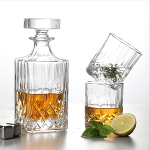 Ensemble de <span class=keywords><strong>carafe</strong></span> <span class=keywords><strong>à</strong></span> <span class=keywords><strong>whisky</strong></span> élégante pour hommes, <span class=keywords><strong>carafe</strong></span> <span class=keywords><strong>à</strong></span> liqueur en <span class=keywords><strong>cristal</strong></span> de 5 pièces avec bouchon en verre massif orné pour cadeaux - Product Image 3