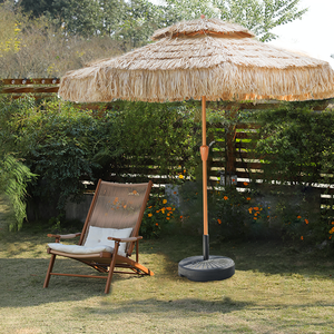 Chaise longue d'extérieur Meiqi avec parasol en chaume artificiel pour patio, jardin, plage, villa, hôtel de villégiature - Product Image 1