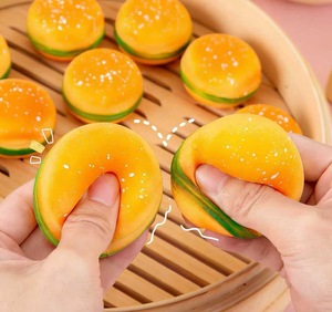 Jouet créatif de simulation alimentaire : Hamburger et pain en TPR, ensemble de jouets à presser, jouet anti-stress et sensoriel - Product Image 3