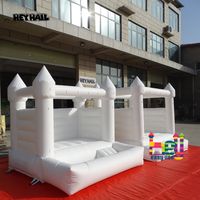 Château gonflable avec piscine à balles, trampoline rebondissant pour événements, mariages et fêtes