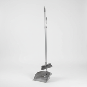 Juego de escobas y recogedores de mango largo - Product Image 1