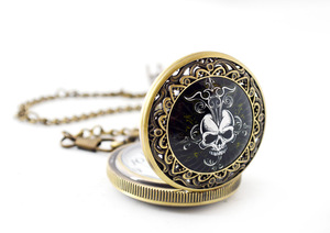 Montre de poche vintage de haute qualité, luxueuse et élégante, montre à quartz rétro avec chaîne, collier pour femmes et hommes, vente en gros - Product Image 5