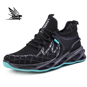 New fashion casual shoes men outdoor running sports Korean version of soft sole flying woven breathable men shoes