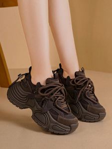 Nouvelles baskets compensées à plateforme pour femmes, en cuir patchwork, style décontracté et robuste, chaussures de ville pour étudiantes, streetwear d'extérieur - Product Image 5
