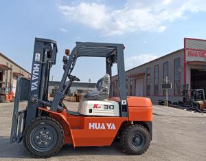 รถยกฟาร์มยอดนิยมจากโรงงาน HUAYA ผู้จัดจำหน่ายที่เชื่อถือได้ ขนาด 2.5 ตัน 2500 กก. รุ่น CPC25 รถยกไฮดรอลิกดีเซลแบบ 2 ล้อขับเคลื่อน พร้อมมาตรฐาน EPA/Euro5 - Product Image 5