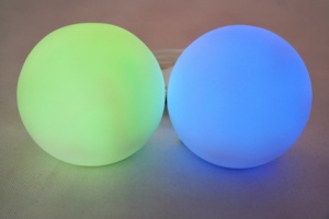 Ensemble de boules LED Yiqu - Boules d'exercice éducatives à changement de couleur multi-modes <span class=keywords><strong>pour</strong></span> débutants, légères, durables, en plastique, diamètre 75 mm - Product Image 5