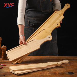 Tagliere in bambù con manico, ecologico, quadrato, per formaggi e salumi, regalo per donna, articolo da cucina, Natale - Product Image 3