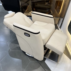 Fauteuil de Salon Professionnel en Acier Noir et Or, Robuste et Moderne, avec Pompe Hydraulique et Base Pivotante à 360 Degrés pour Barbier – Vente en Gros - Product Image 4