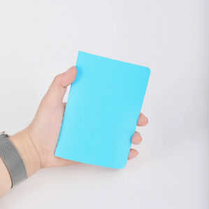 Quaderni con Copertina Colorata in Carta Formato A6 con Logo Personalizzato, Rilegatura a Filo per Bambini e Studenti - Product Image 2