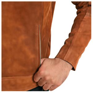 เสื้อแจ็คเก็ตหนังกลับสีน้ำตาลพรีเมียมสำหรับผู้ชาย ระบายอากาศได้ดี ทันสมัย สไตล์ลำลอง คลาสสิก วินเทจ เหมาะสำหรับฤดูหนาว - Product Image 2