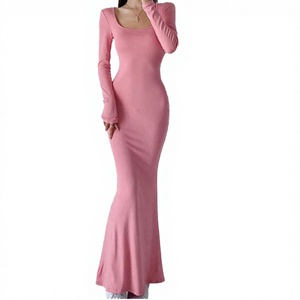 Robe pull longue moulante rose à col carré pour femme, sexy, style club, tricotée, extensible, couleur unie, manches longues - Product Image 3