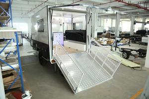 Nouvelle caravane tout-terrain en aluminium personnalisée 2026, caravane légère <span class=keywords><strong>pour</strong></span> le <span class=keywords><strong>camping</strong></span>, remorque tout-terrain de 12 pieds, maison sur roues, suspension indépendante - Product Image 3