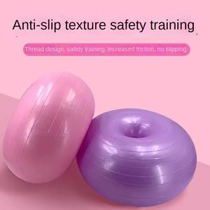 Pelota de Yoga Donut para Pilates para deportes Fitness engrosada a prueba de explosiones PVC Apple Hemisferio Recuperación posparto Equilibrio estable - Product Image 3