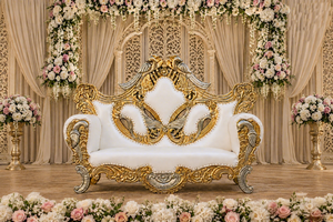 Canapé de scène de luxe en or blanc pour mariés, avec sculpture de paon, causeuse Maharaja pour couple, pour décoration de mariage et d'événements, canapé de mariage - Product Image 2