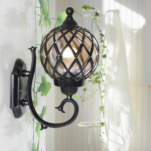 Applique murale extérieure LED en alliage d'aluminium, cage métallique noire, globe étanche, lumière de jardin 3500K blanc chaud, montage mural, intensité variable, garantie 10 ans - Product Image 1