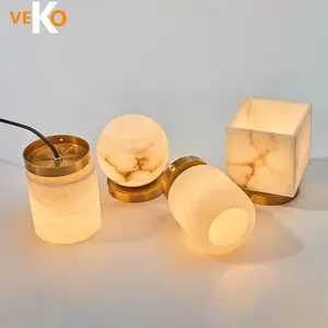 Lámpara de araña de latón con pantalla de mármol, candelabro pequeño moderno para pasillo