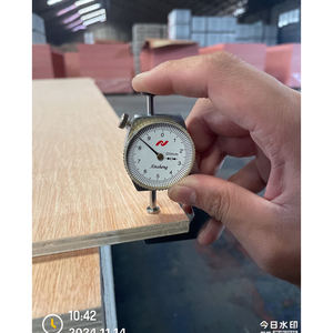 Feuille de <span class=keywords><strong>contreplaqué</strong></span> Bintangor Okoume <span class=keywords><strong>18</strong></span> <span class=keywords><strong>MM</strong></span> 4x8 Playwood à noyau de peuplier - Product Image 2