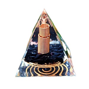 Pirámide de Cristal de Resina Epoxi, Adorno de Escritorio con Bobina de Cobre, Diseño Feng Shui, Decoración para el Hogar, Regalo - Product Image 5