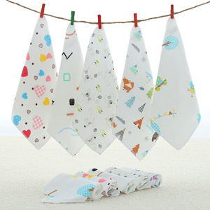 Serviette carrée en gaze Carlota 25x25 cm en pur coton ultra fin, motif dessin animé, pour bébé et tout-petit - Product Image 1